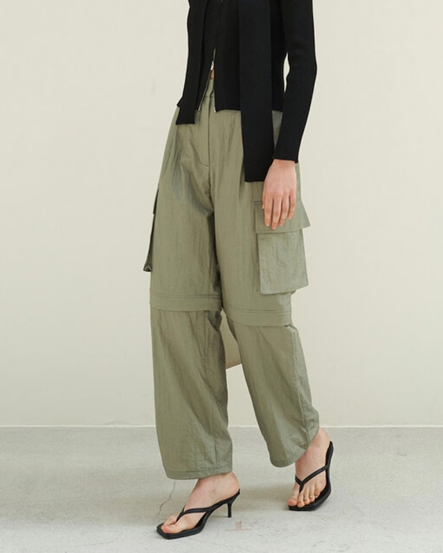 サテンカーゴパンツ